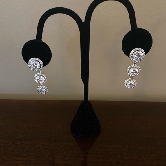 Nadri Rhinestone Earrings - Picture 3 of 4